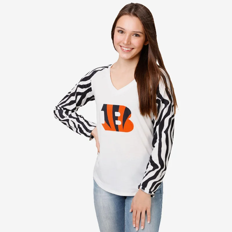 Cincinnati Bengals Womens White Stripe Big Logo Raglan Shirt-- Print Jacquard Patchwork Cincinnati Bengals Womens White Stripe Big Logo Raglan Shirt-- Print Jacquard Patchwork
