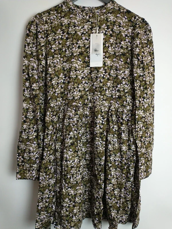 Only Viscose Printed Floral Mini Dress Size XS **** V138 Comfortable Bodycon Mini Dress