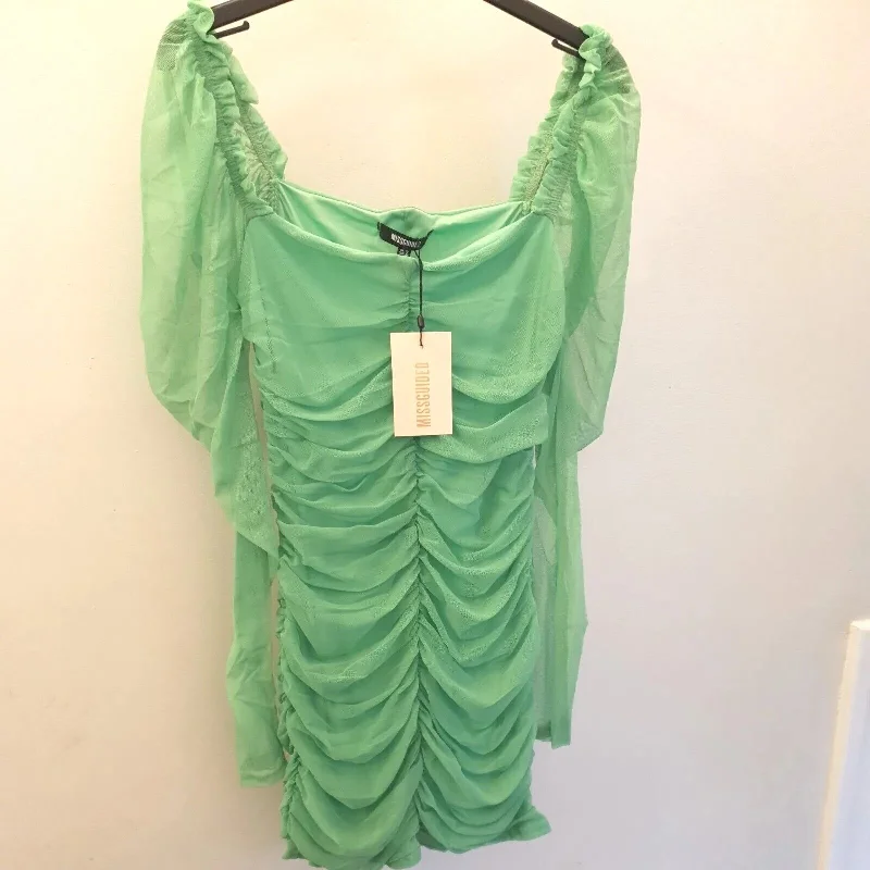 Missguided Mesh Ruched Long Sleeve Mini Dress Green Uk12****Ref V7 Trendy Cut-Out Mini Dress Missguided Mesh Ruched Long Sleeve Mini Dress Green Uk12****Ref V7 Trendy Cut-Out Mini Dress