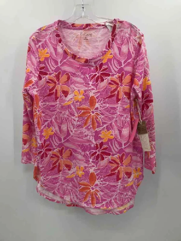 Pre-Owned Escape by Habitat Pink Size Small Printed T-shirt-- Boxy Fit Fitted Loose