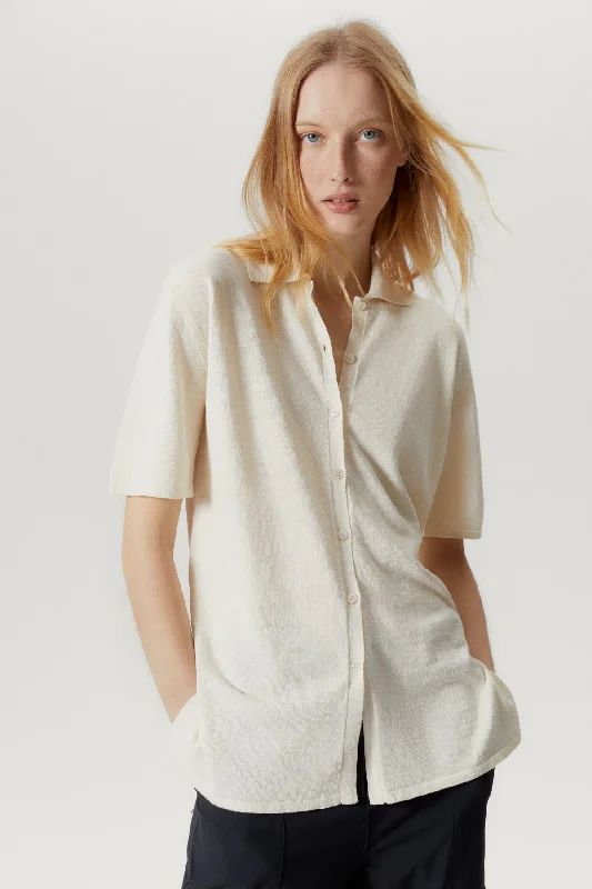 The Linen Cotton Short Sleeve Relaxed Shirt-- Chenille Blend Fleece Blend Nylon Blend The Linen Cotton Short Sleeve Relaxed Shirt-- Chenille Blend Fleece Blend Nylon Blend