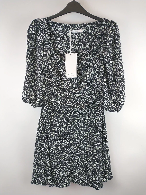 Michelle Keegan Black Floral Button Up Mini Dress. UK 10 ****Ref V30 Classic White Mini Dress