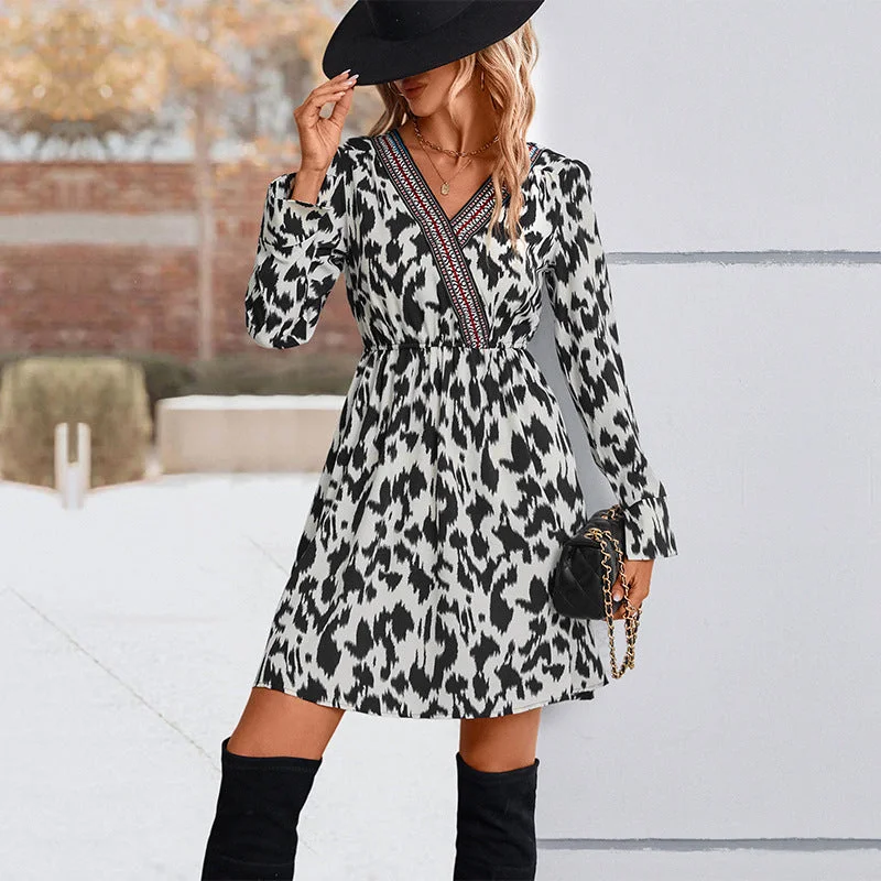 Fashion women's new v-neck long-sleeved printed dress Tunics Sophisticated sleek