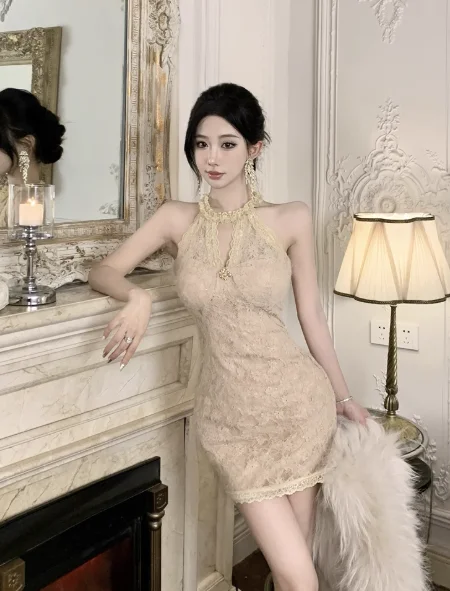 Sexy openwork lace sleeveless slim dress with neck hanging empire Waist empire