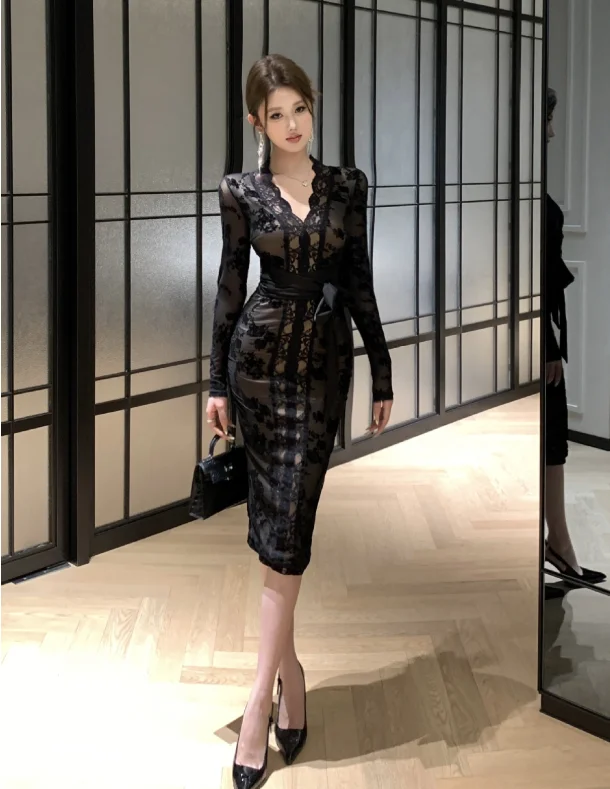 Retro flocking stitching lace strap slim dress Crew Neckline Casual