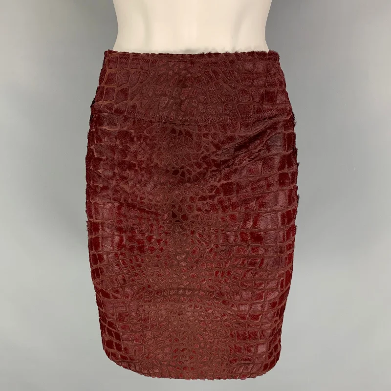 SALVATORE FERRAGAMO Size 2 Burgundy Pencil Knee-Length Skirt velvet skirt luxury