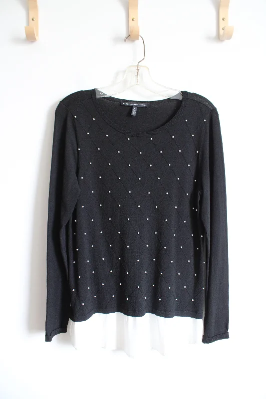 White House Black Market Pearl Studded White Hemmed Sweater | M Slim Fit Regular Fit Oversized White House Black Market Pearl Studded White Hemmed Sweater | M Slim Fit Regular Fit Oversized