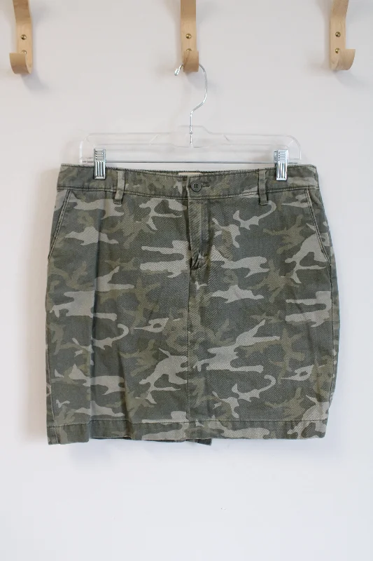 G.H. Bass and Co. Camo Skirt | 8 high waist skirt