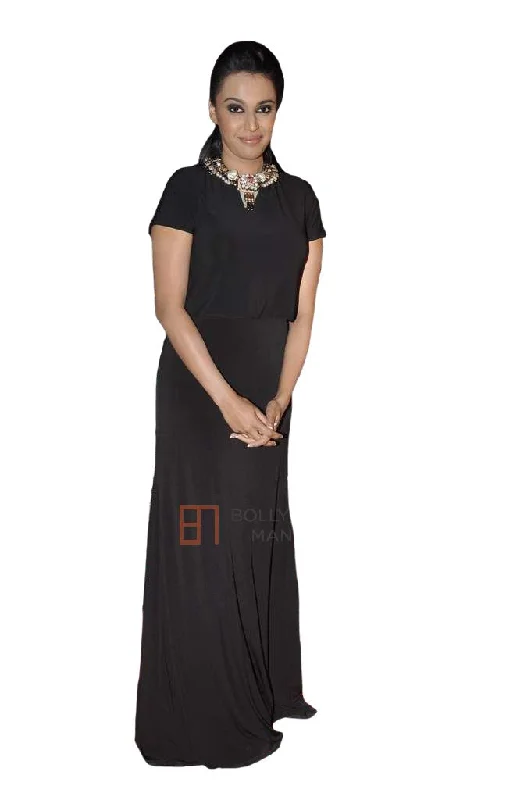 Bollywood Celebrity in Black Top Skirt corduroy skirt cozy